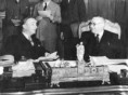 /album/galerie-de-photos-organismes-internationaux/conference-franco-britannique-sur-le-plan-marshall-jpg/